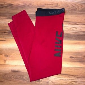 Never worn NIKE exercise leggings